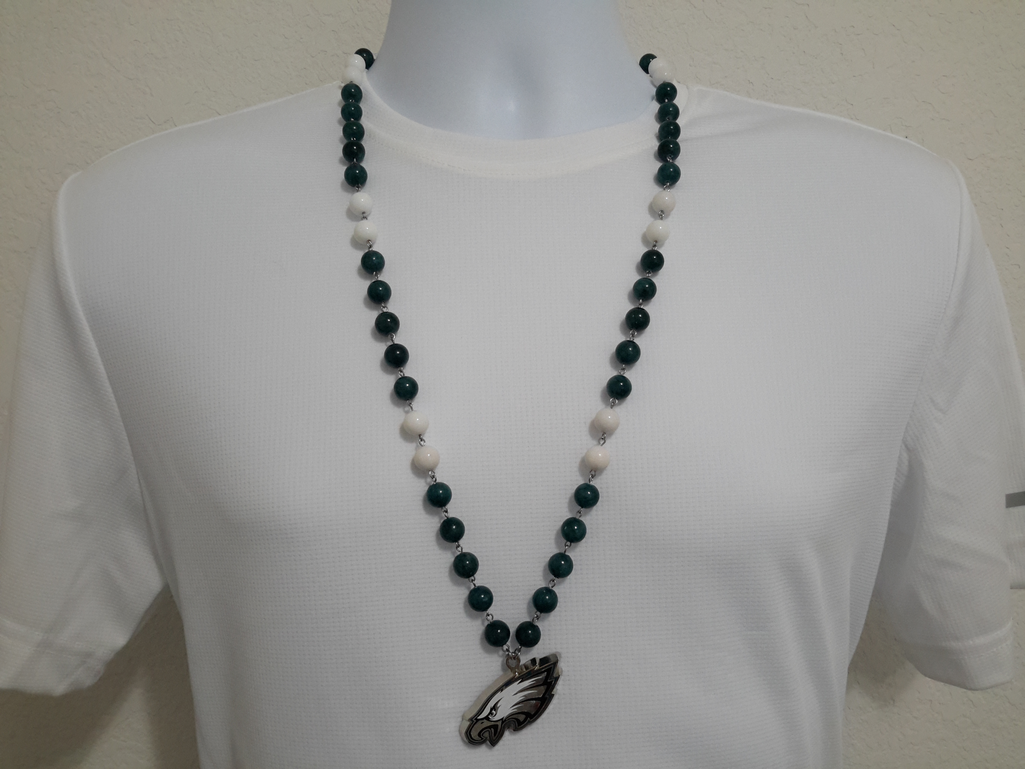 Philadelphia Eagles Pendant Bead Necklace